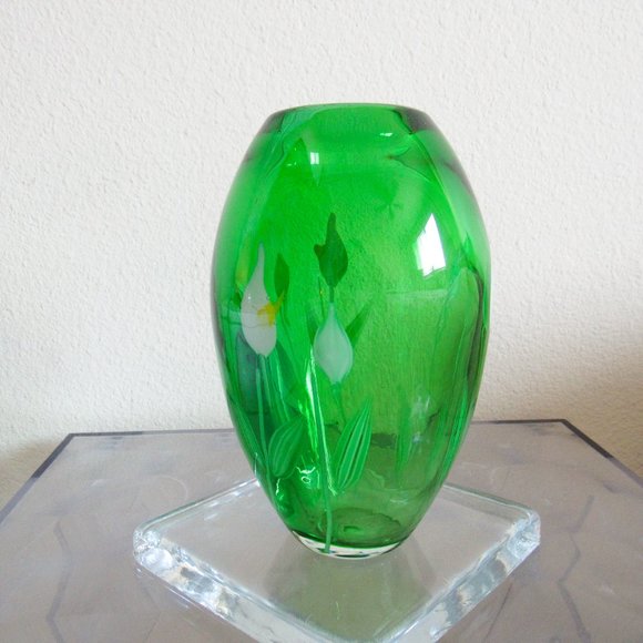VINTAGE Pier One Imports Green Artisan Glass Bloom Vase Flower Bud Vase So Chic! - Picture 3 of 9